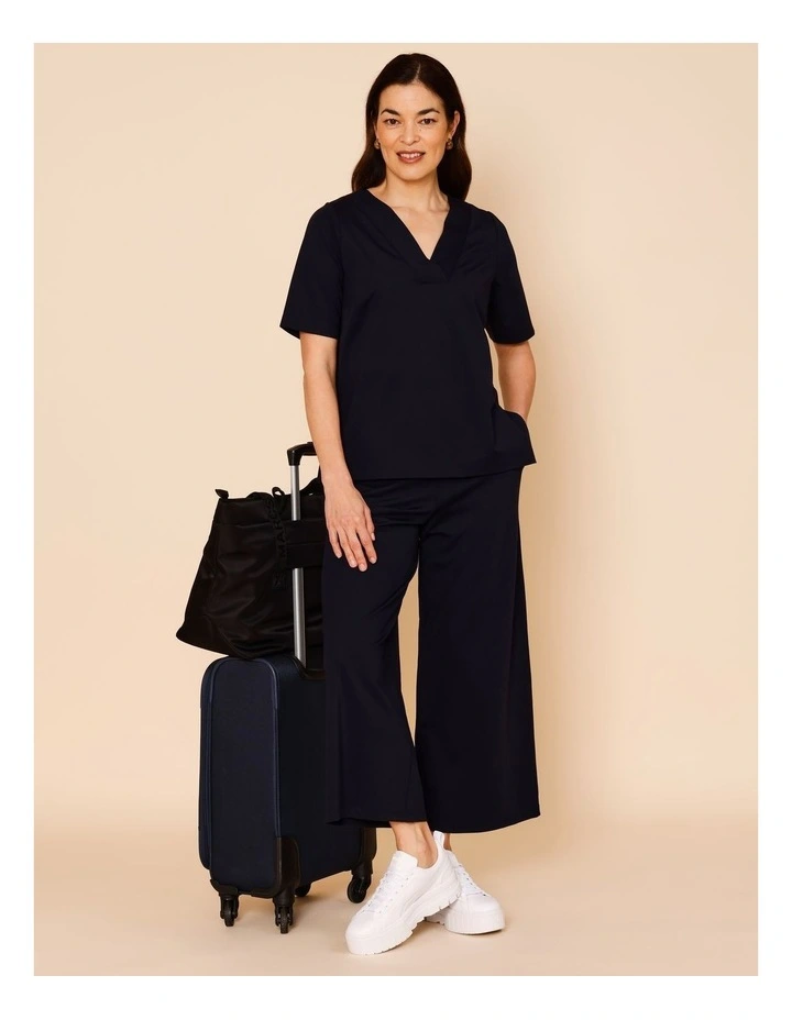 Short Sleeve V-neck Tee in Navy image 2