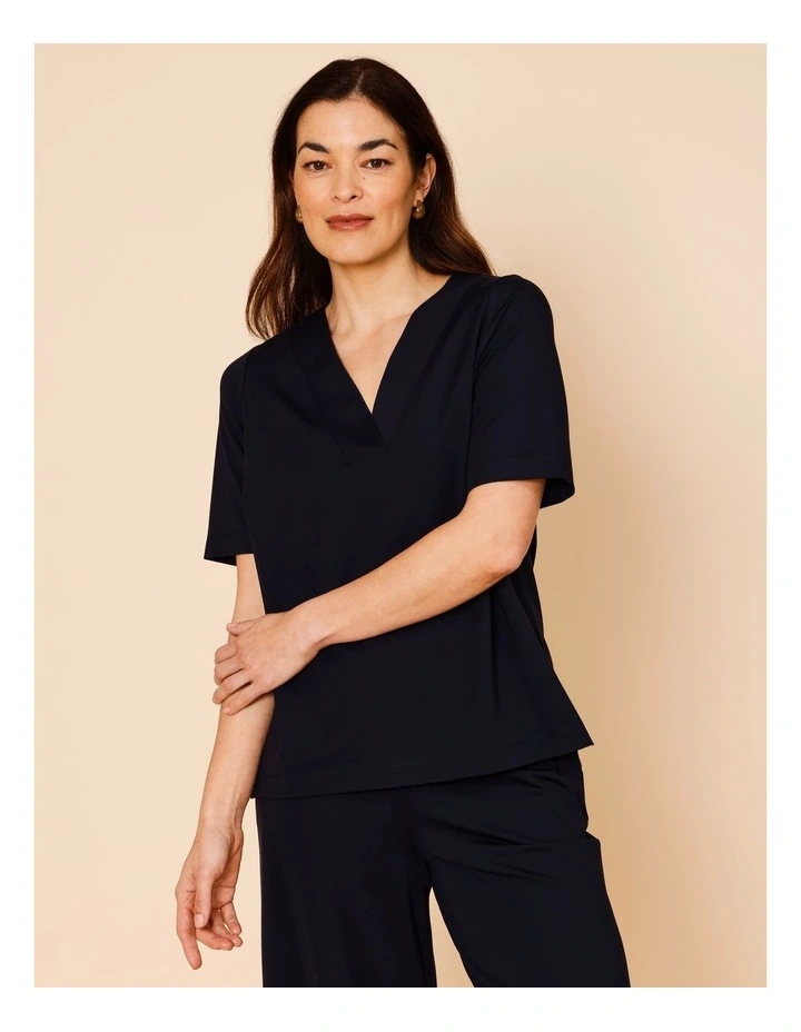 Short Sleeve V-neck Tee in Navy image 3