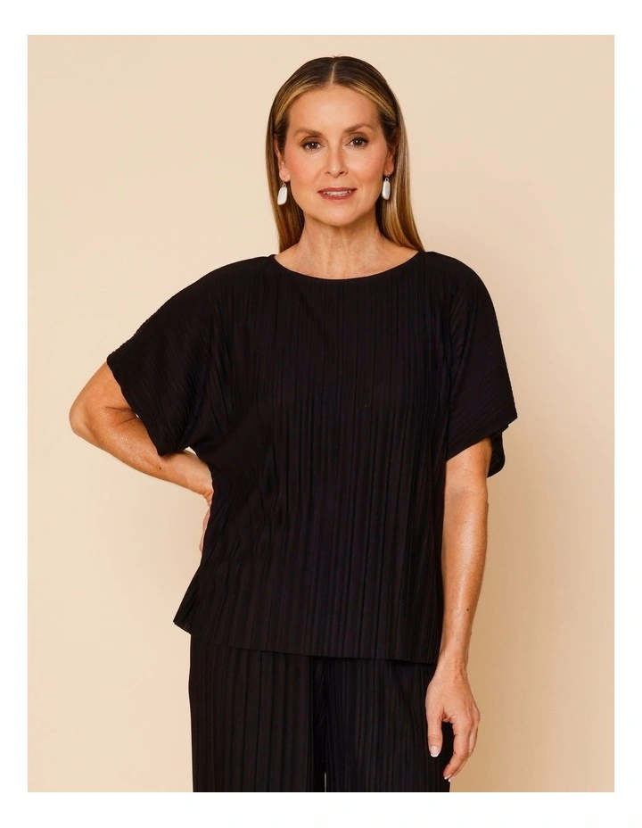 Plisse Elbow Length Sleeves Tee In Black image 1