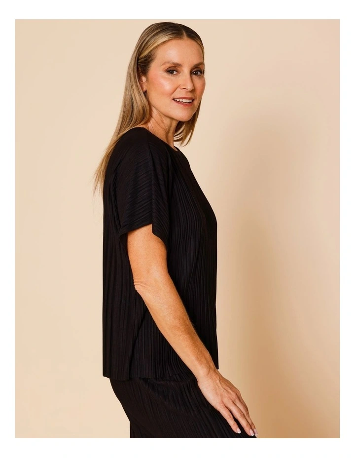 Plisse Elbow Length Sleeves Tee In Black image 4