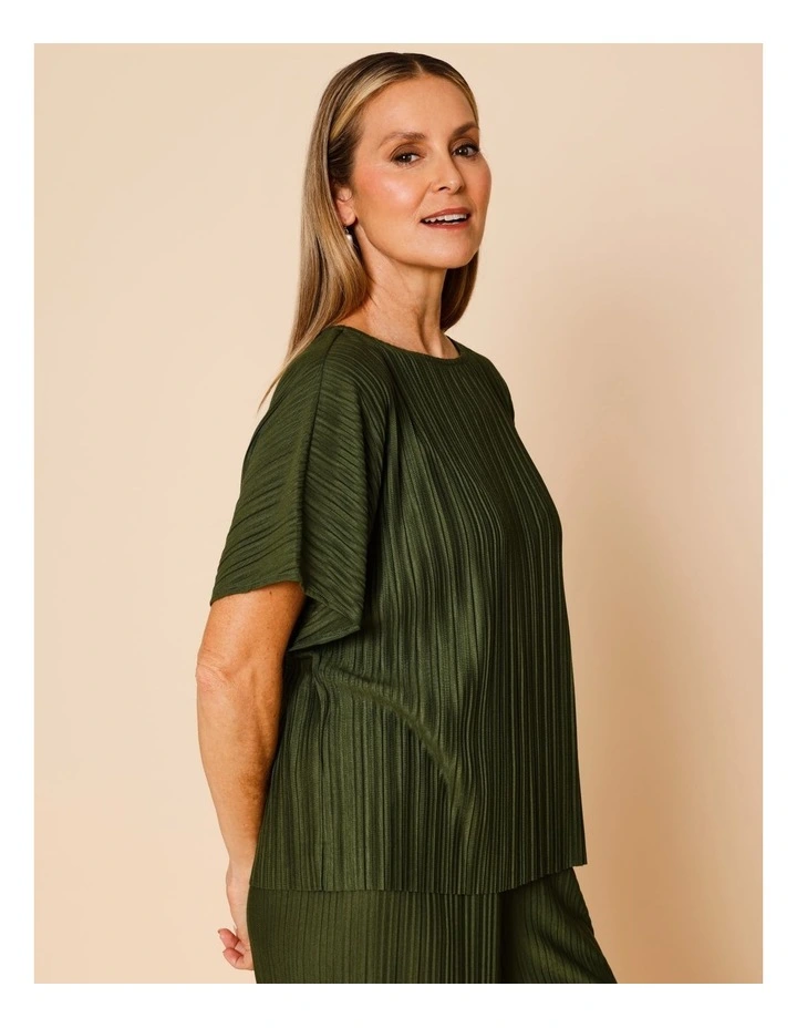 Plisse Elbow Length Sleeves Tee In Green image 4
