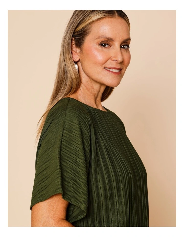 Plisse Elbow Length Sleeves Tee In Green image 5