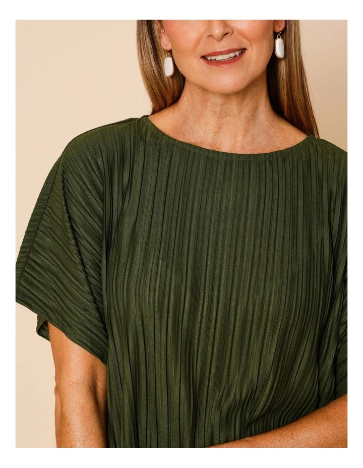 Plisse Elbow Length Sleeves Tee In Green image 7