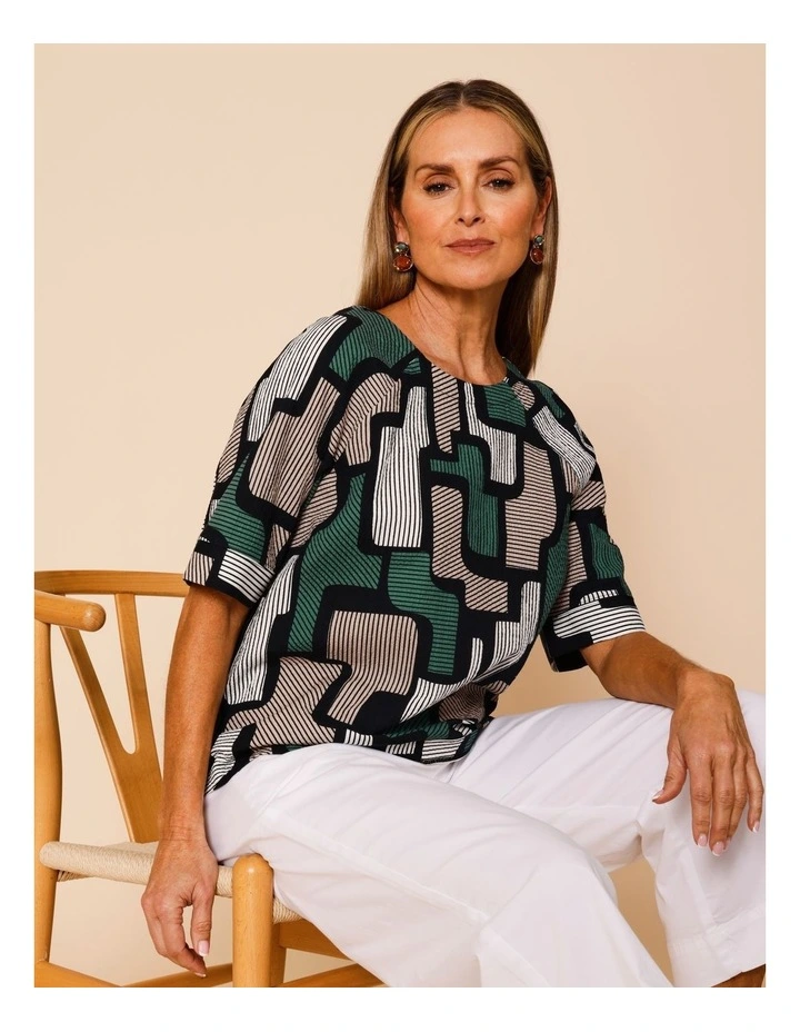 Raglan Short Sleeve Woven Front Tee With Knit Back In Green/Black/Neutral Geo Print image 2