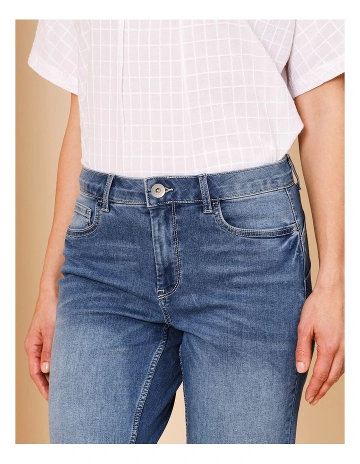 Wardrobe Staple Crop Denim Jean in Mid Blue image 4
