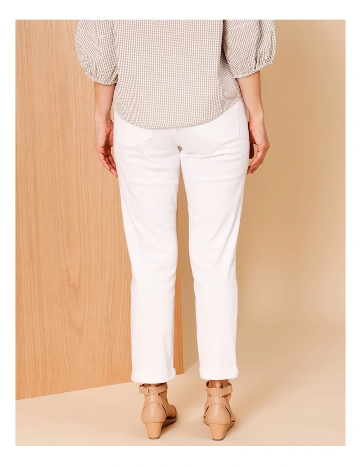 Wardrobe Staple Crop Denim Jean In White image 4
