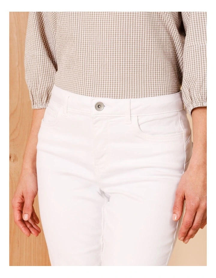 Wardrobe Staple Crop Denim Jean In White image 6