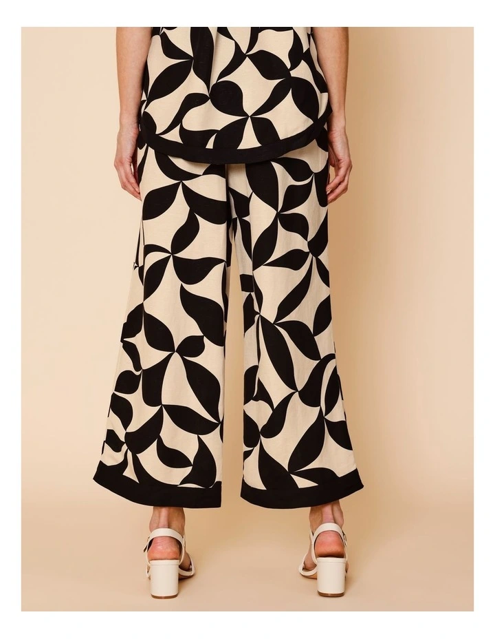 Wide Leg Crop Linen Blend Pant In Neutral/Black Leaf Print With Black Contrasts image 5