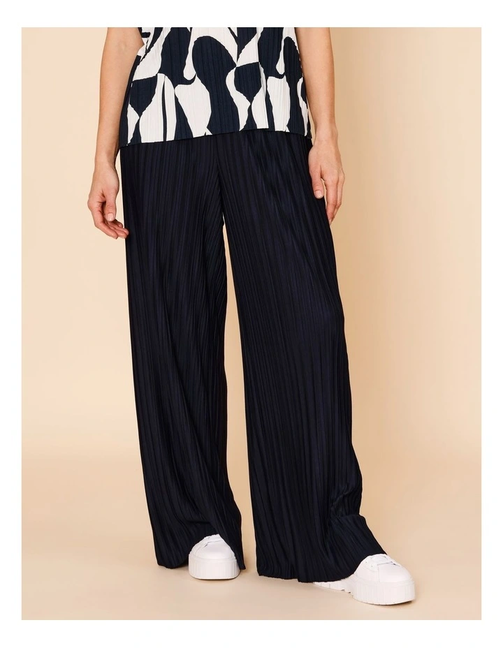 Plisse Full Length Pant in Navy image 2