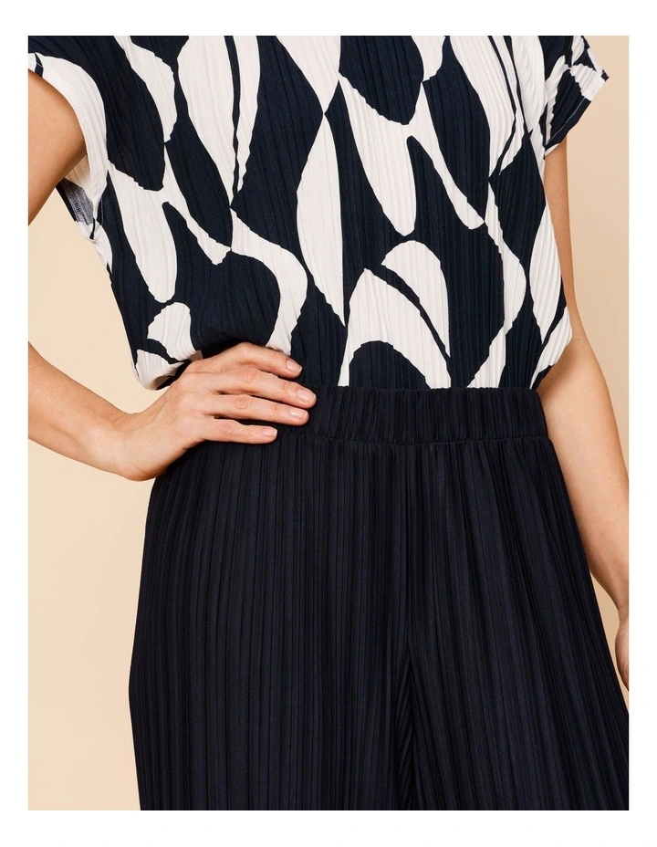 Plisse Full Length Pant in Navy image 4