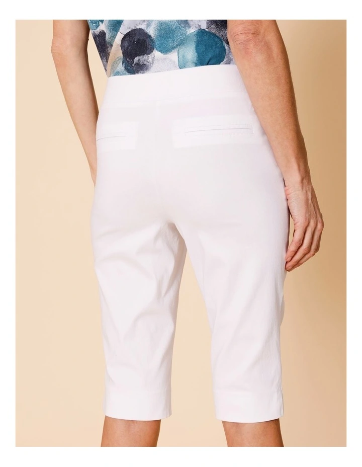 Wardrobe Staple Stretch Pedal Pusher In White image 6