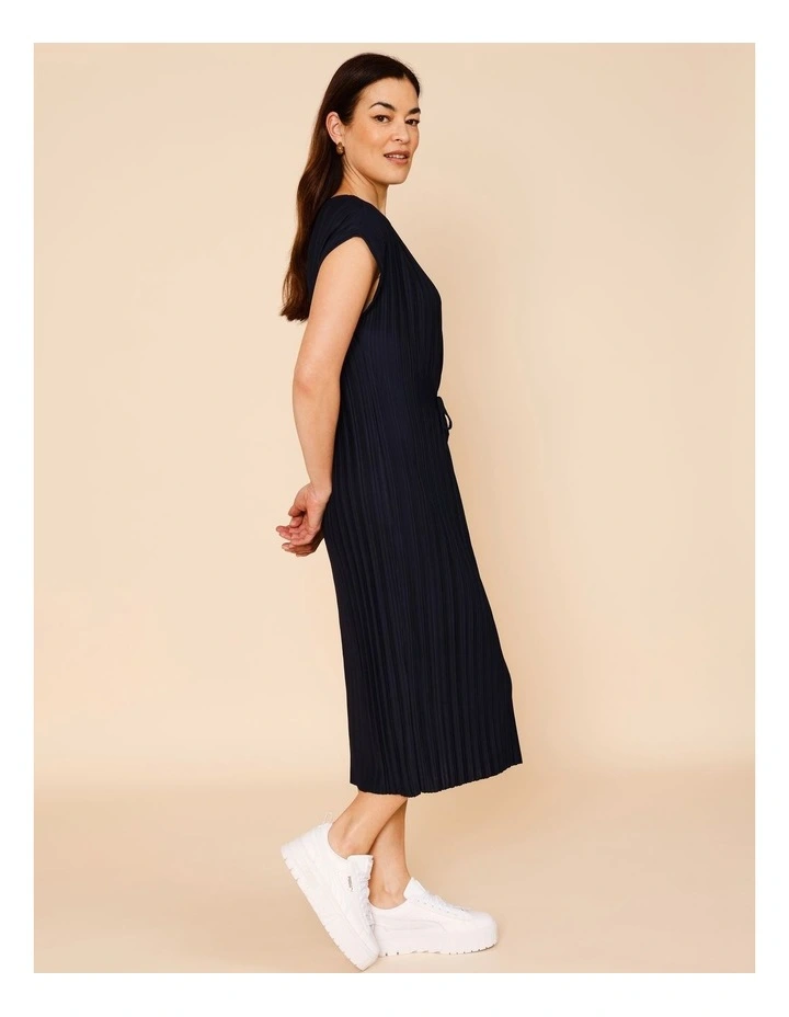 Cap Sleeve Plisse Dress In Navy image 5