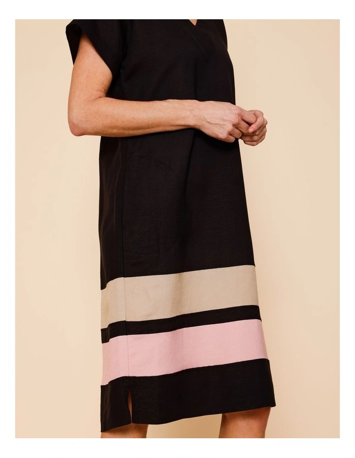 V Neck Extended Sleeve Dress With Spliced Contrast Hem And Pockets In Black/Neutral/Pink image 5