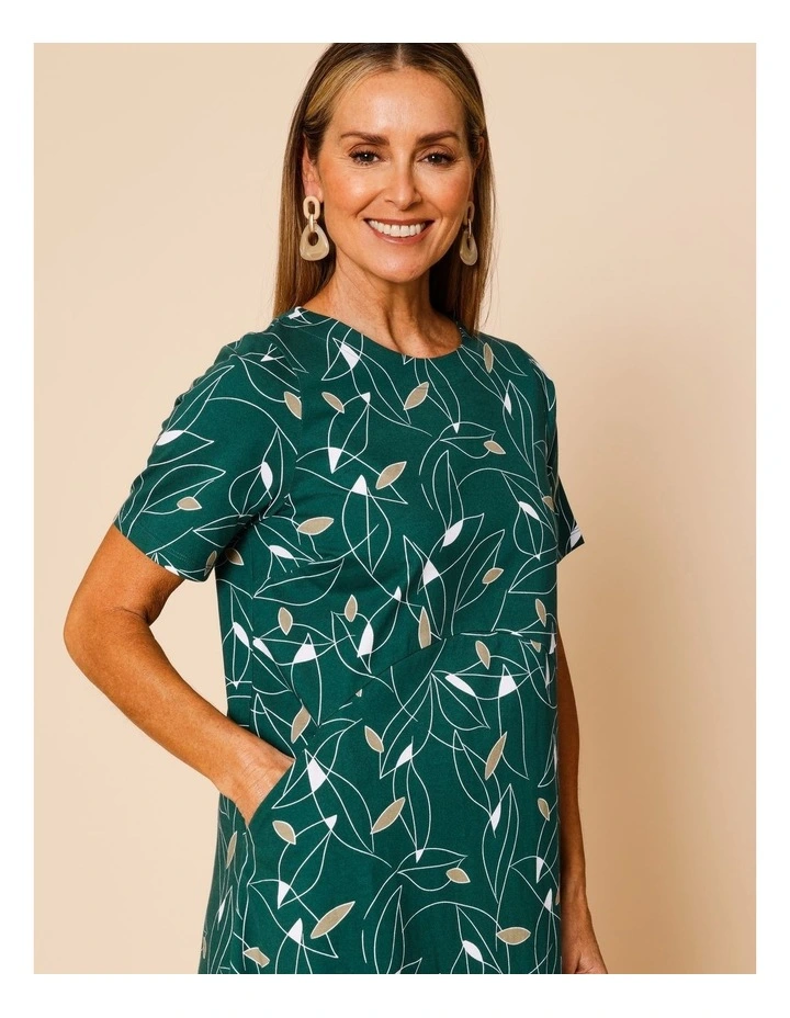 Short Sleeve Spliced Knit Dress With Pockets In Green With Neutral/White Leaf Print image 2