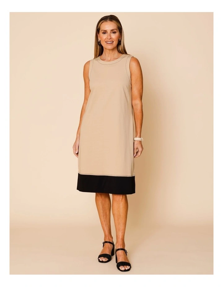 Sleeveless Knit Dress With Contrast Hem And Pockets In Neutral/Black image 1