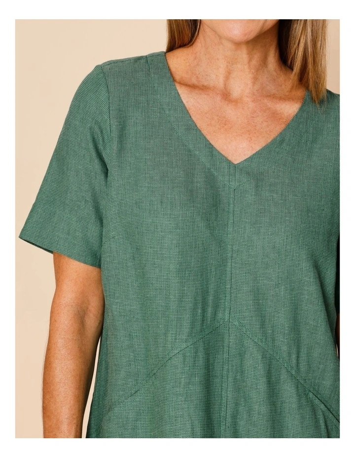 Short Sleeve Dress With Shaped Waist And Pockets In Green image 4