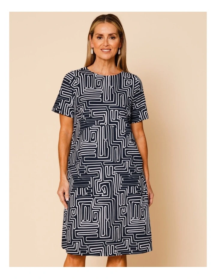 Short Sleeve Spliced Knit Dress With Pockets In Navy/White Geo Line Print image 3