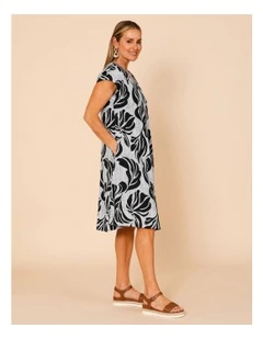 Spliced Extended Short Sleeve Knit Dress With Pockets In Black And White Spot Leaf Print