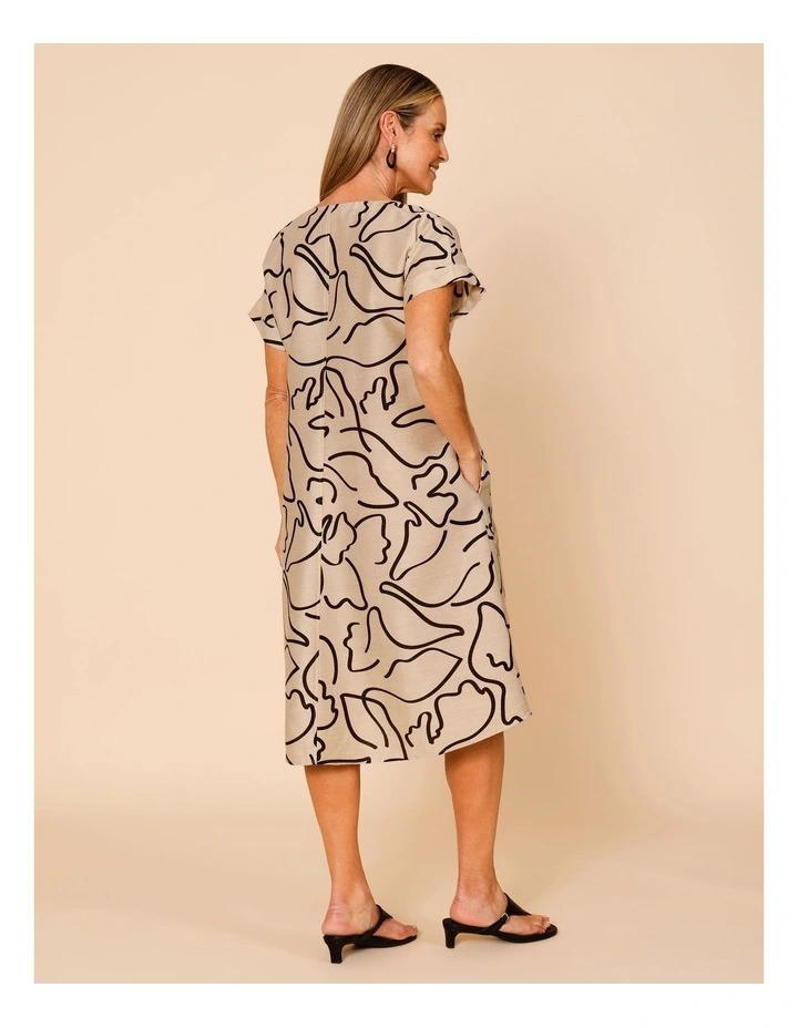 Short Sleeve Dress With V Neck & Waist Tie In Neutral/Black Abstract Squiggle image 5