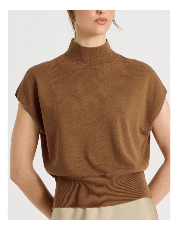 Knitted Vest image 5