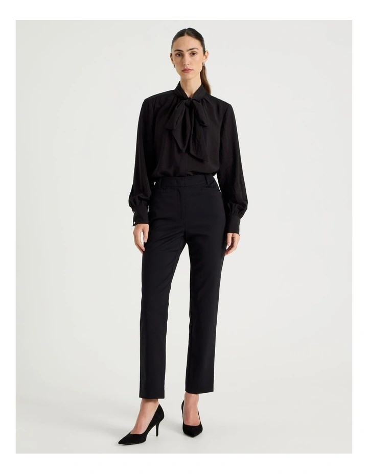 Long Sleeve Tie Front Crinkle Top in Black image 3