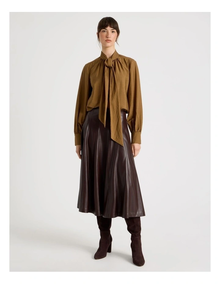 Long Sleeve Tie Front Crinkle Top in Chestnut image 4