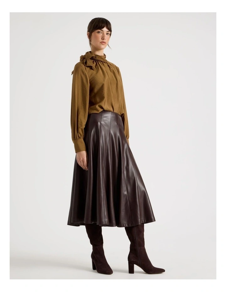 Long Sleeve Tie Front Crinkle Top in Chestnut image 7