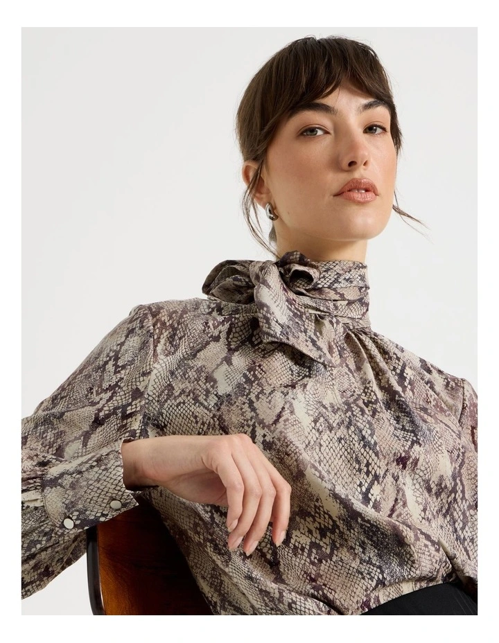 Long Sleeve Tie Front Crinkle Top in Snake Print image 2