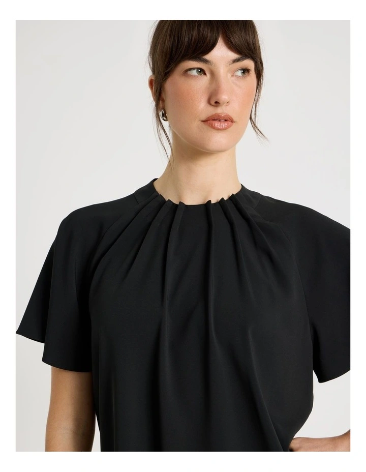 Pintuck Twill Short Sleeve Top in Black image 4