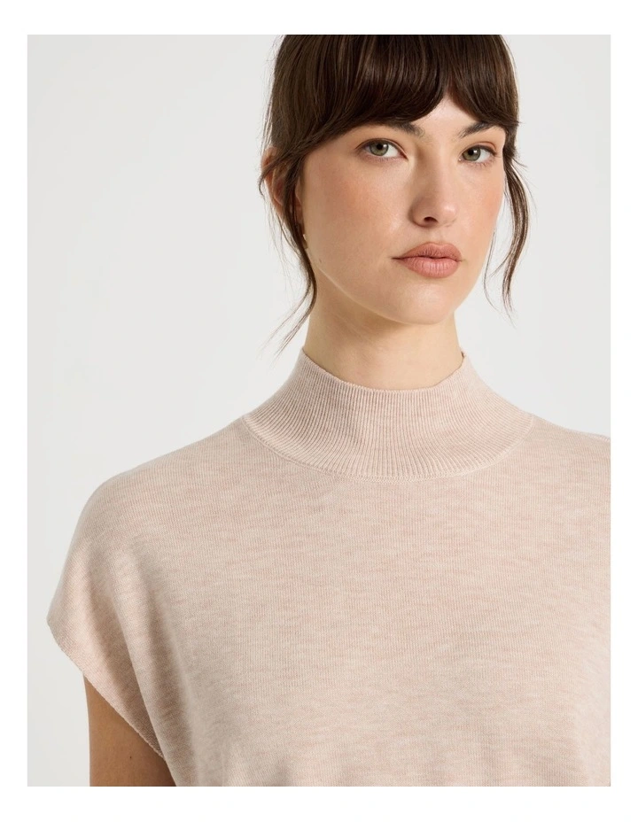 Knitted Vest image 4