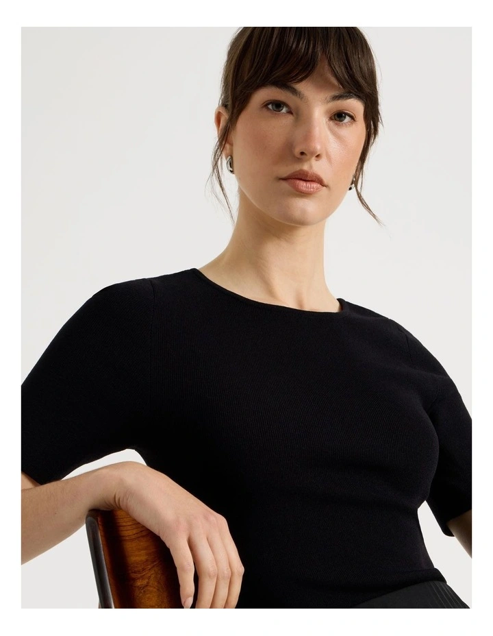 Short Sleeve Crew Neck Tee image 3