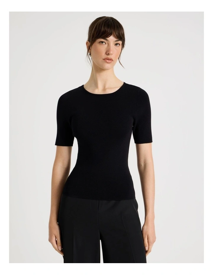 Short Sleeve Crew Neck Tee image 4