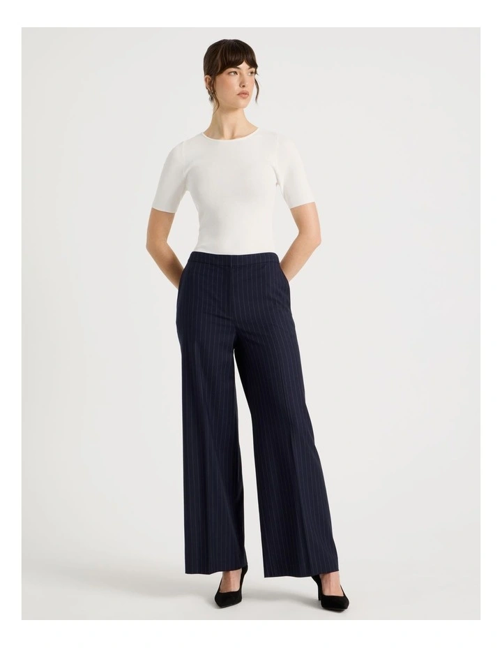 Short Sleeve Crew Neck Tee image 4