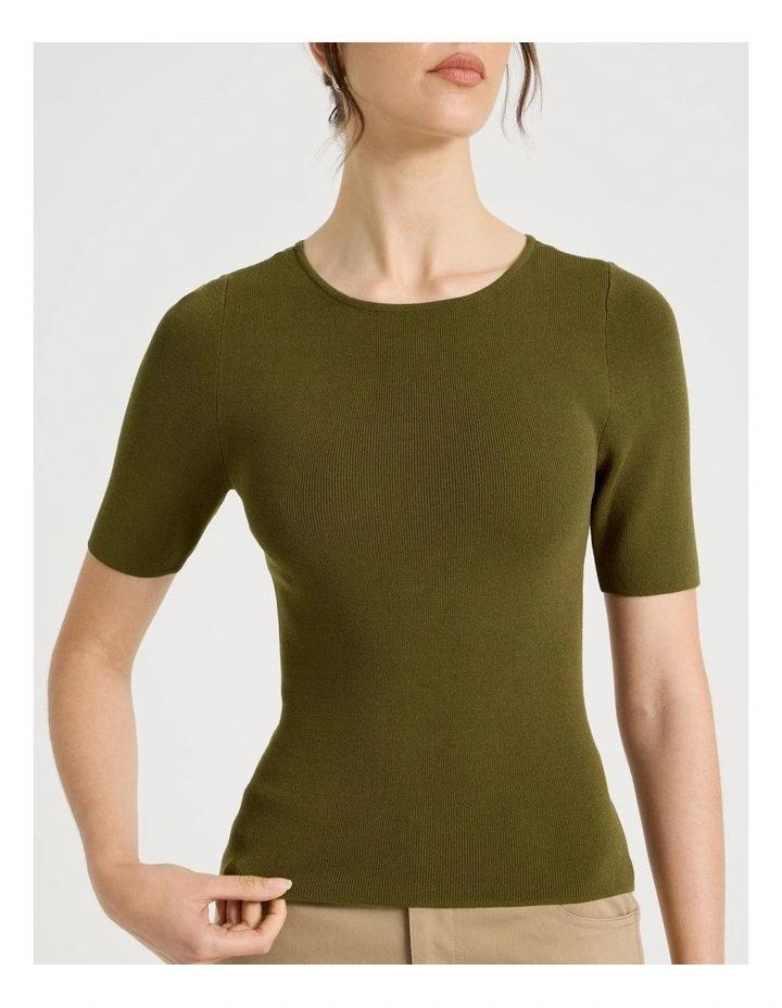 Short Sleeve Crew Neck Tee image 5