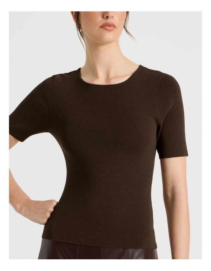 Short Sleeve Crew Neck Tee image 5