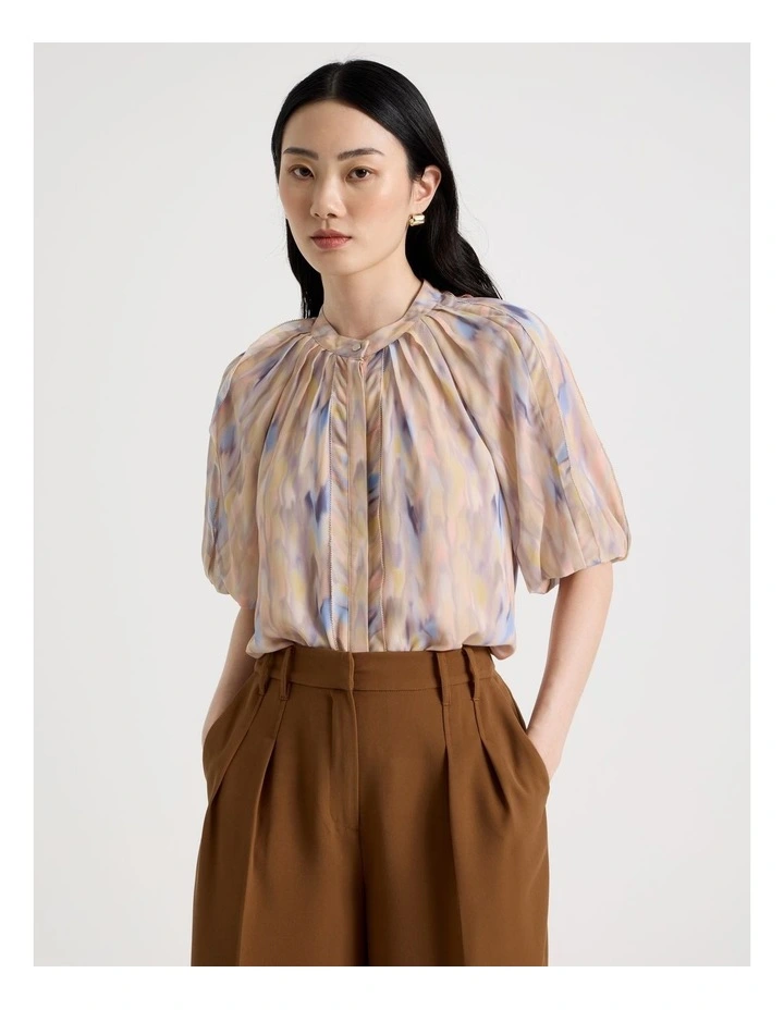 Short Sleeve Ruffle Detail Blouse in Abstract Print image 3