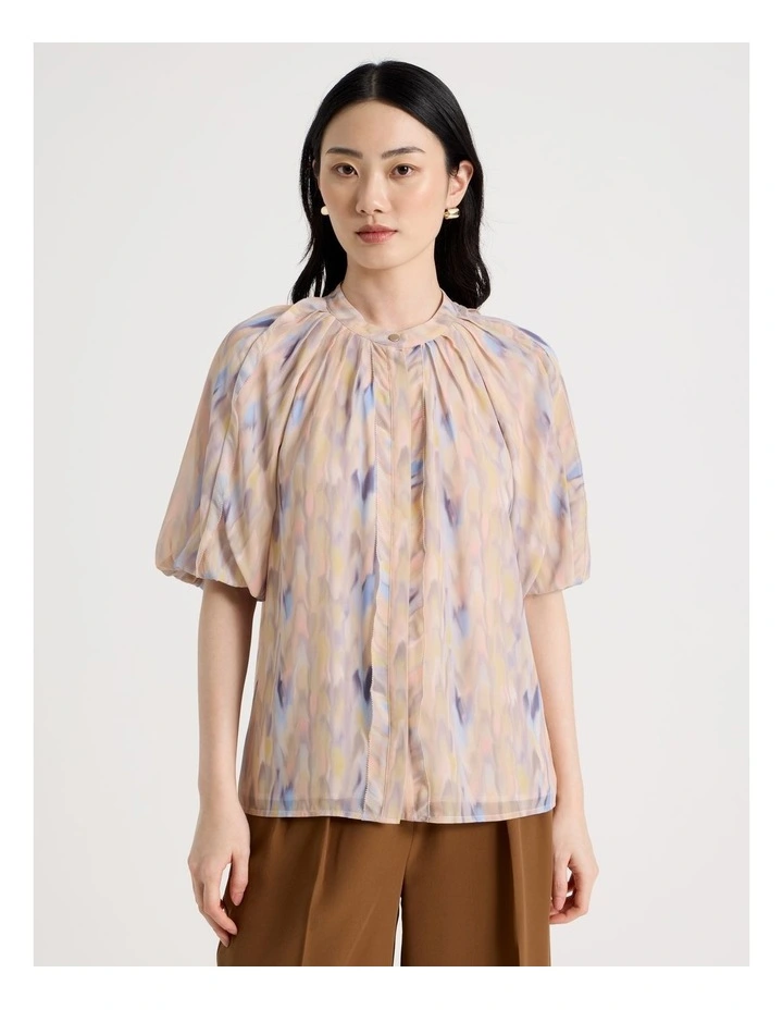 Short Sleeve Ruffle Detail Blouse in Abstract Print image 5