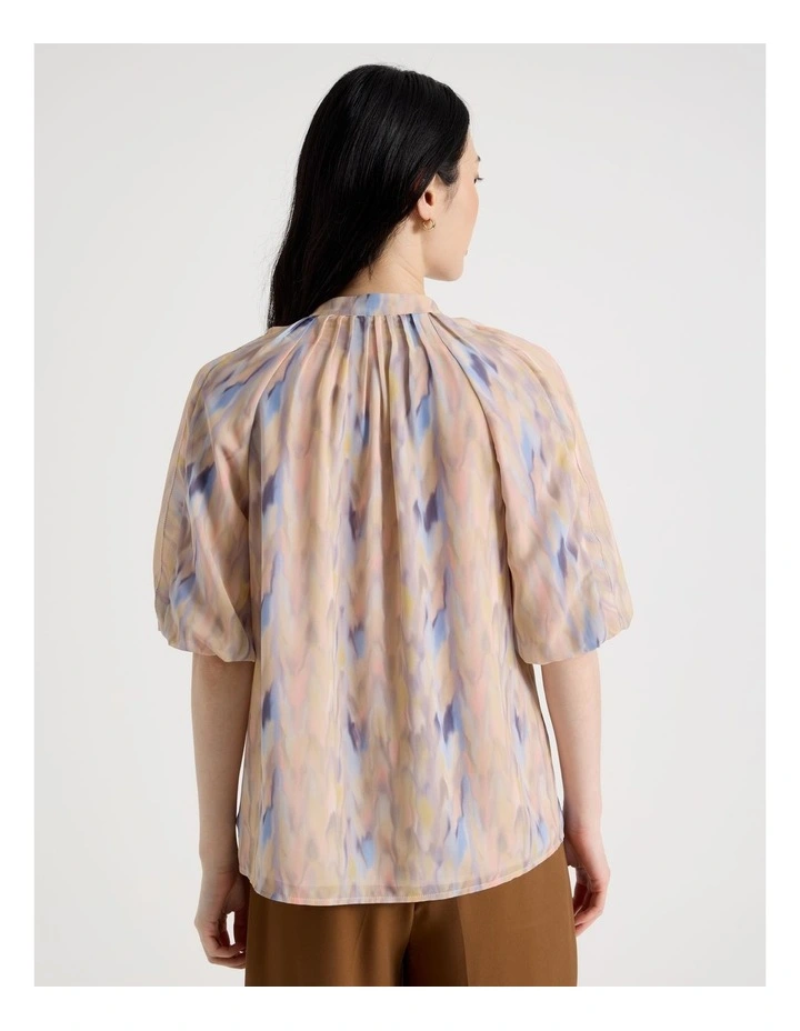 Short Sleeve Ruffle Detail Blouse in Abstract Print image 6