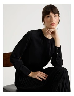 Long Sleeve Pleated Crew Blouse in Black