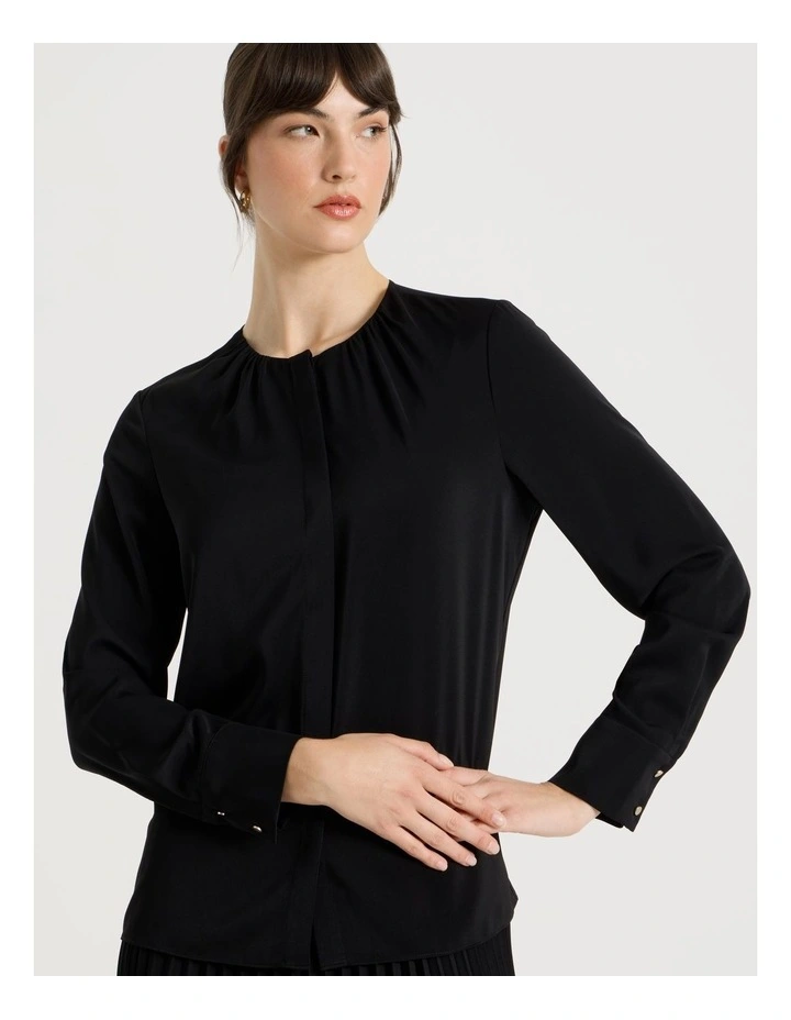 Long Sleeve Pleated Crew Blouse in Black image 3