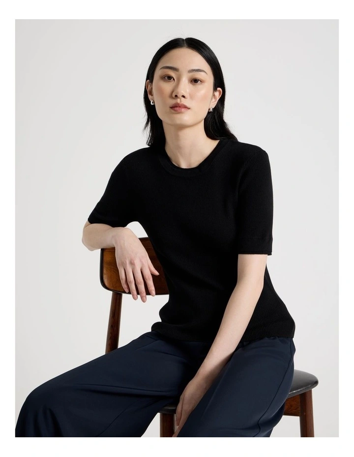 Short Sleeve Double Layer Knit Tee in Black image 4