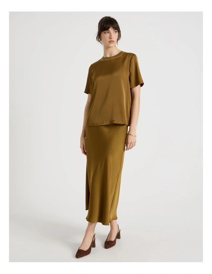 Satin T-shirt in Khaki image 2