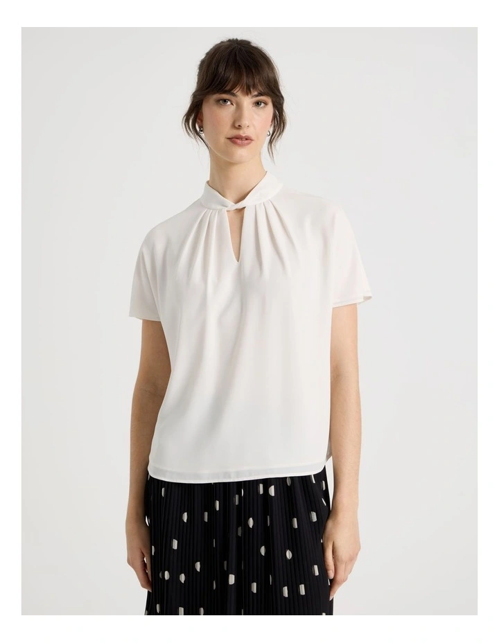 Short Sleeve Tuck V Neck Top in Cloud Dancer image 3