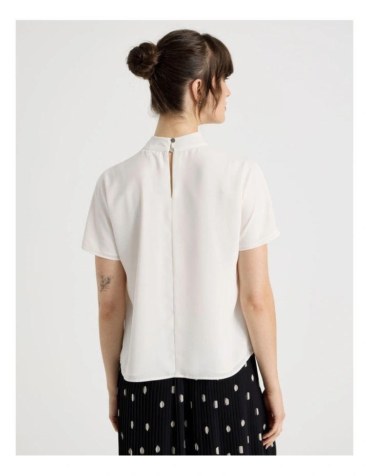 Short Sleeve Tuck V Neck Top in Cloud Dancer image 6