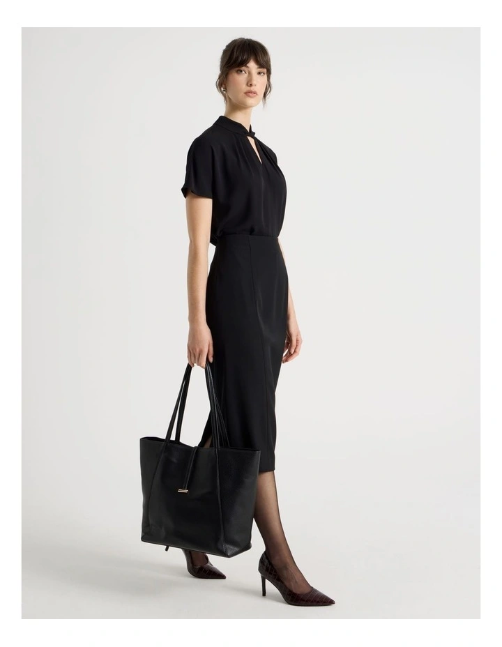 Short Sleeve Tuck V Neck Top in Black image 2
