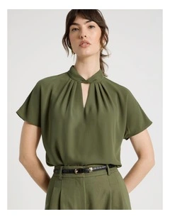 Short Sleeve Tuck V Neck Top in Dark Green