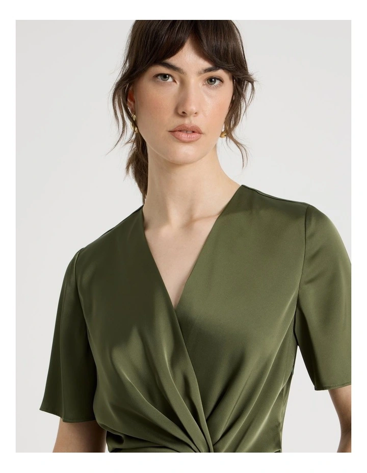 Short Sleeve Wrap Top in Green image 4