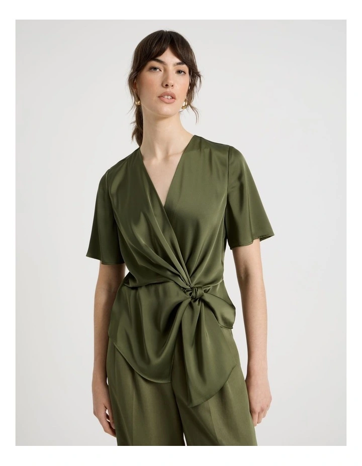 Short Sleeve Wrap Top in Green image 5