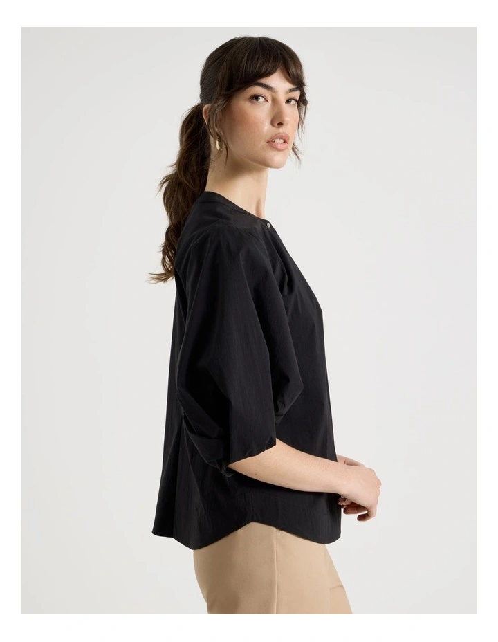 Short Sleeve Crisp Tuck Poplin Top in Black image 5
