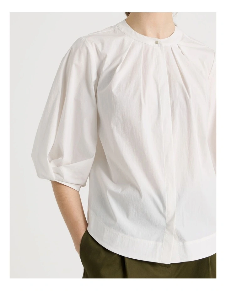 Short Sleeve Crisp Tuck Poplin Top in White image 5
